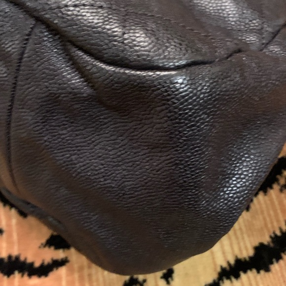 CHANEL Caviar Satchel w/
Gunmetal Hardware - Picture 12 of 16